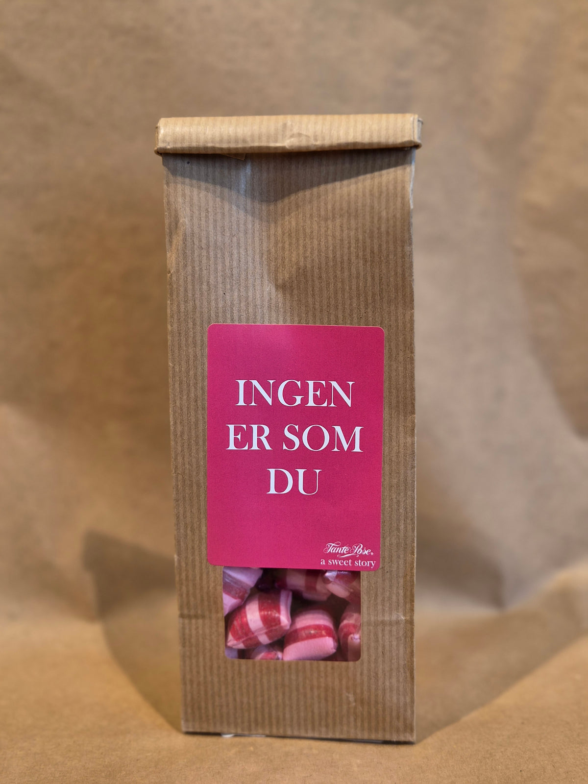 Markjordbærdrops med tekst: ingen er som du