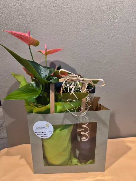 Flamingo og eplemost i gåvepose